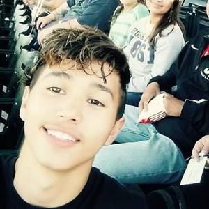 Meet your Posher, Elijah